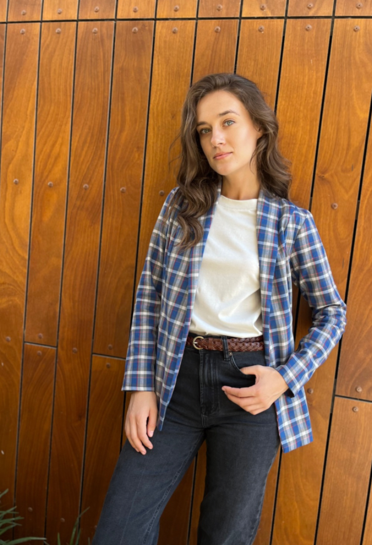 Ray blue cotton check with a hint of gray and red jacket