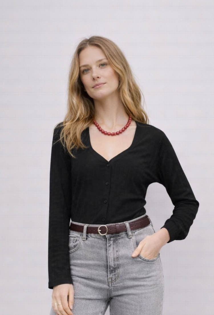 חולצת ליאוני שחורה