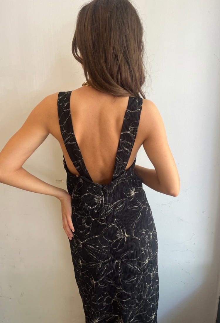 שמלת לולו מקסי שחורה עם פרינט פרחים אפורים