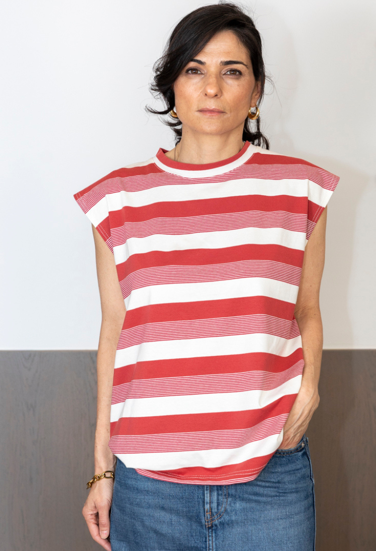 Gili red stripes sleeveless shirt