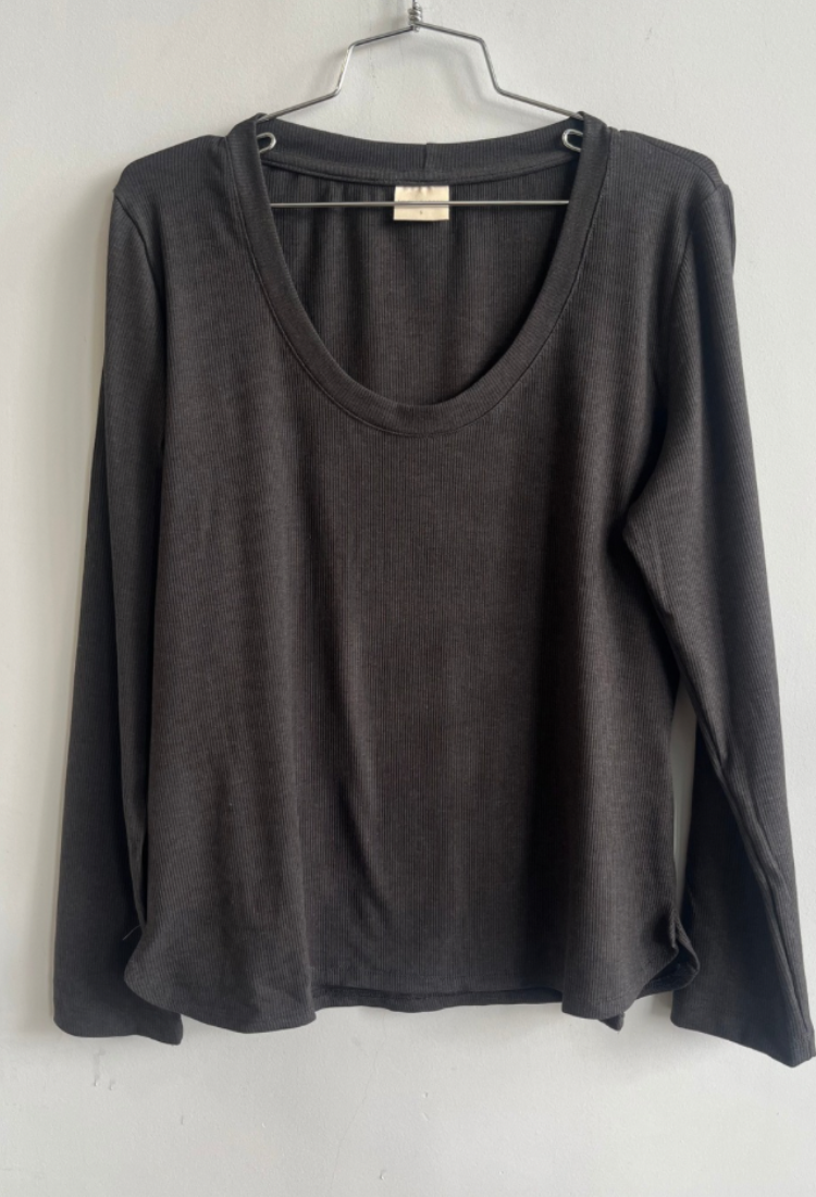 Ayelet dark gray long sleeves shirt