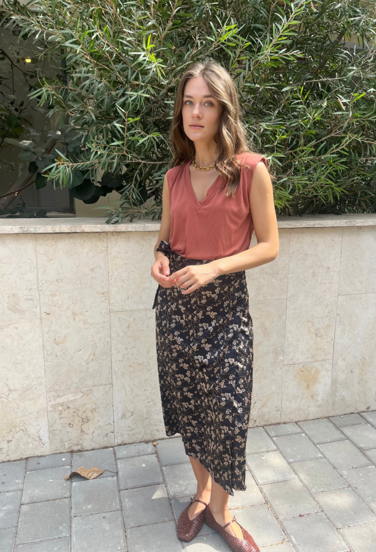 Lee black with gray floral print wrap skirt