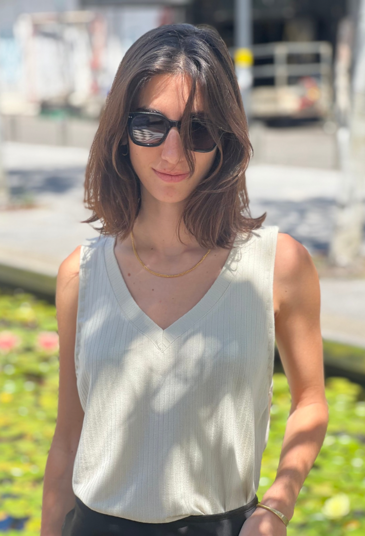 Didi stone Sleeveless V Shirt