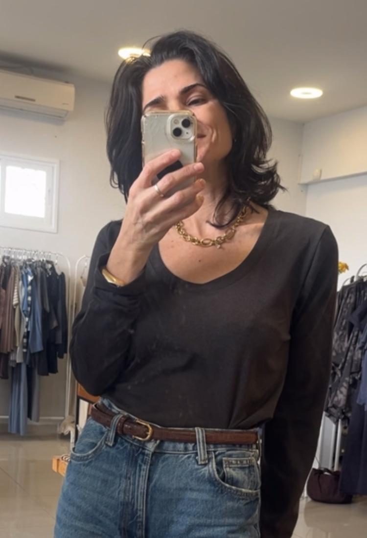 חולצת איילת אפור כהה