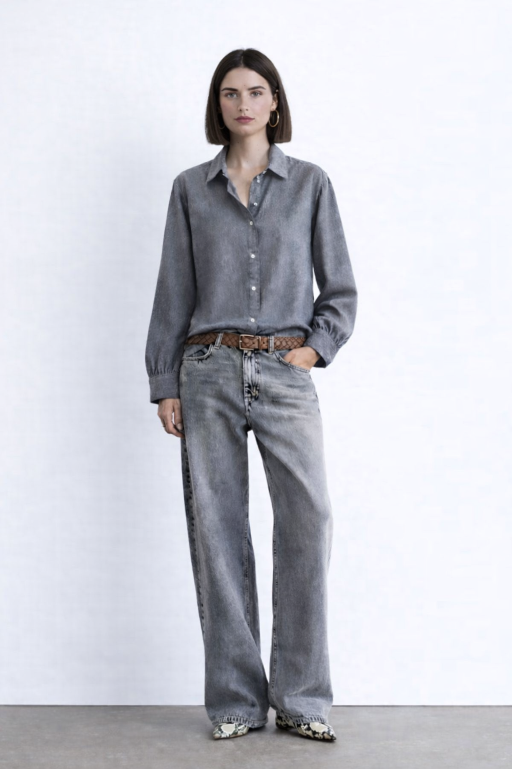 חולצת ניל אפור ווש -הזמנה מראש תאריך הגעה 25/3