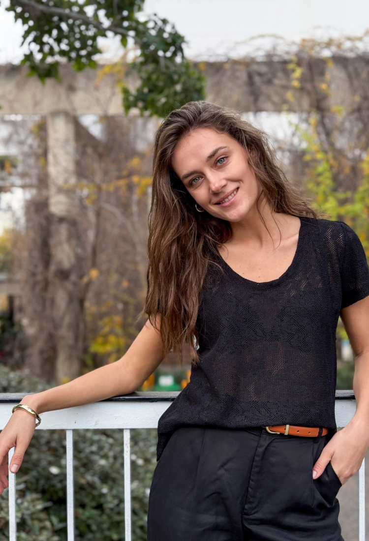 חולצת איילת קרושה שחור