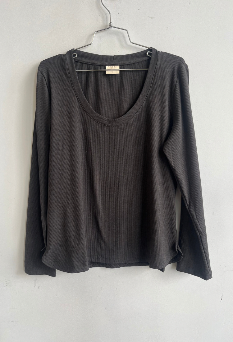 Ayelet dark gray long sleeves shirt