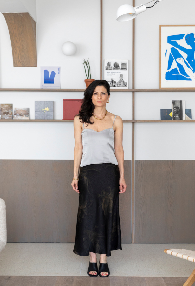 חצאית ג׳זמין שחורה הדפס של פרחים