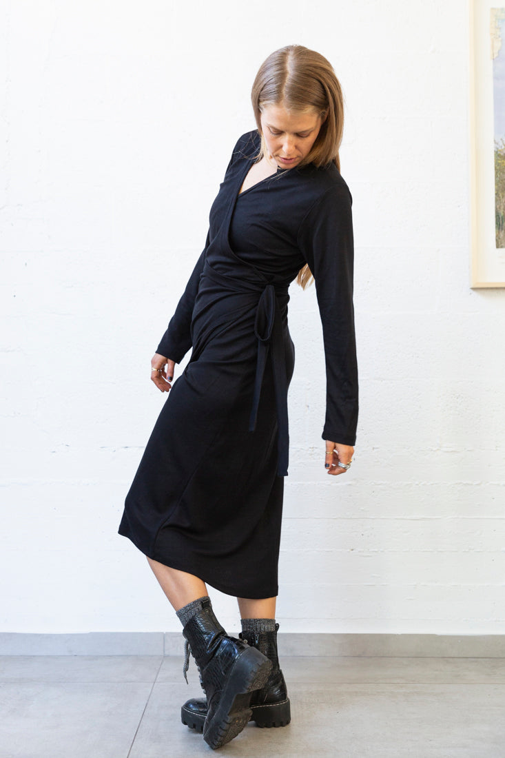 Maxi Dress Silk Knit Dress Womens Early Spring Satin Robe Dress Glossy  Temperament, Mid Length, Single