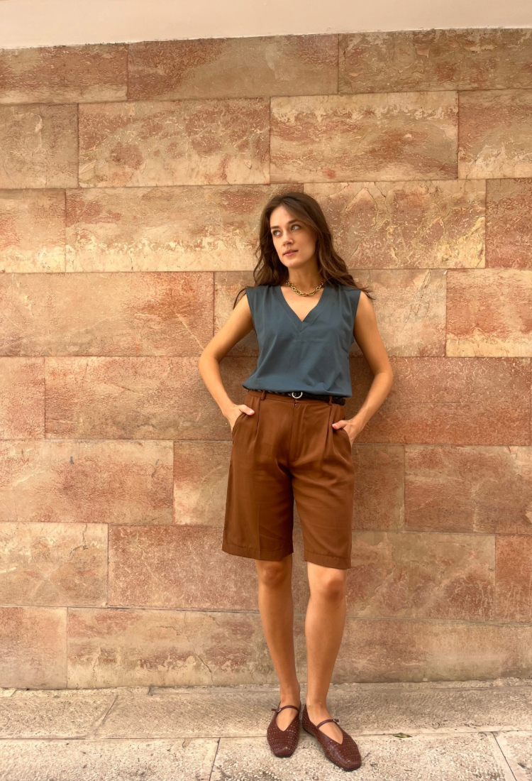 Neta Brown short pants