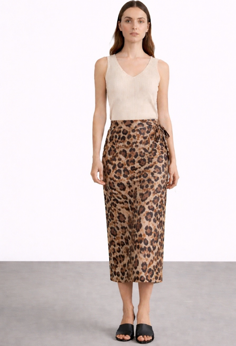 חצאית לי מעטפת מנומרת