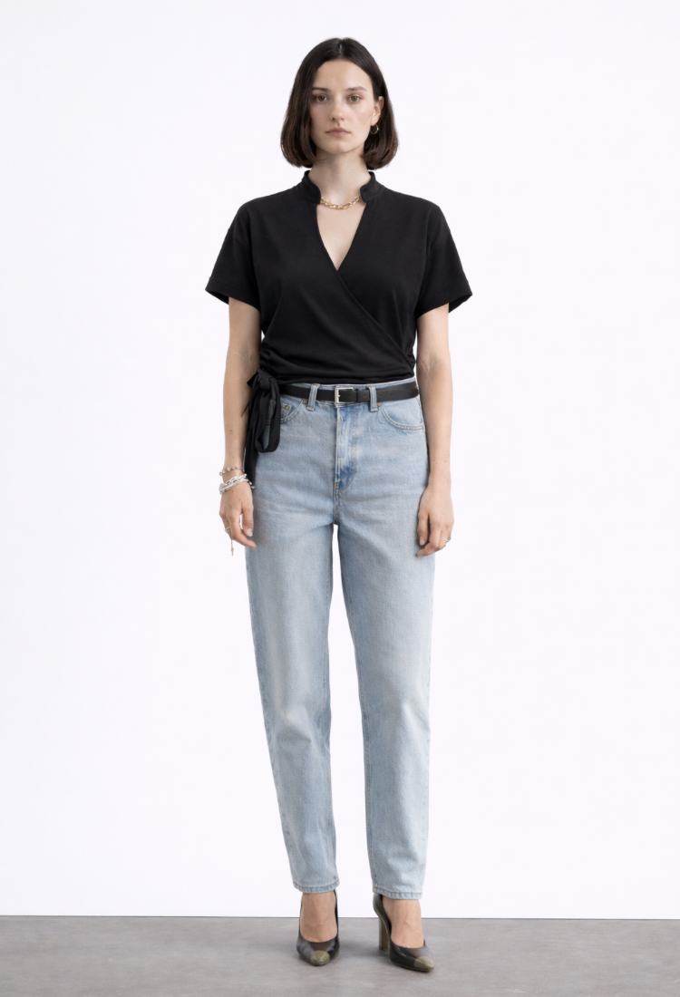 חולצת ליז מעטפת שחורה -שרוול קצר