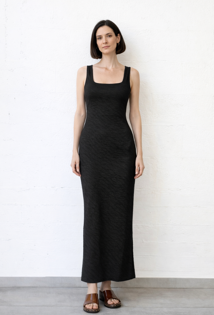 שמלת אנה מפתח מרובע