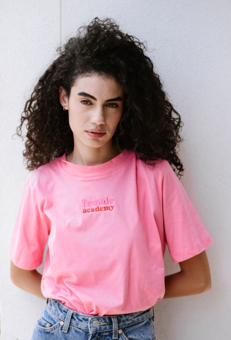 חולצת טי 1Female Academy