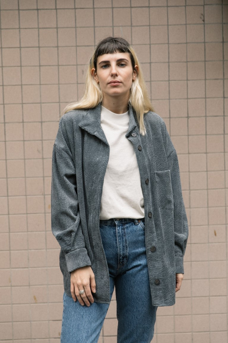 Nill gray corduroy over shirt