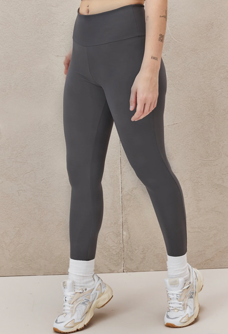 Freya טייץ ארוך בצבע שחור-OM-ME