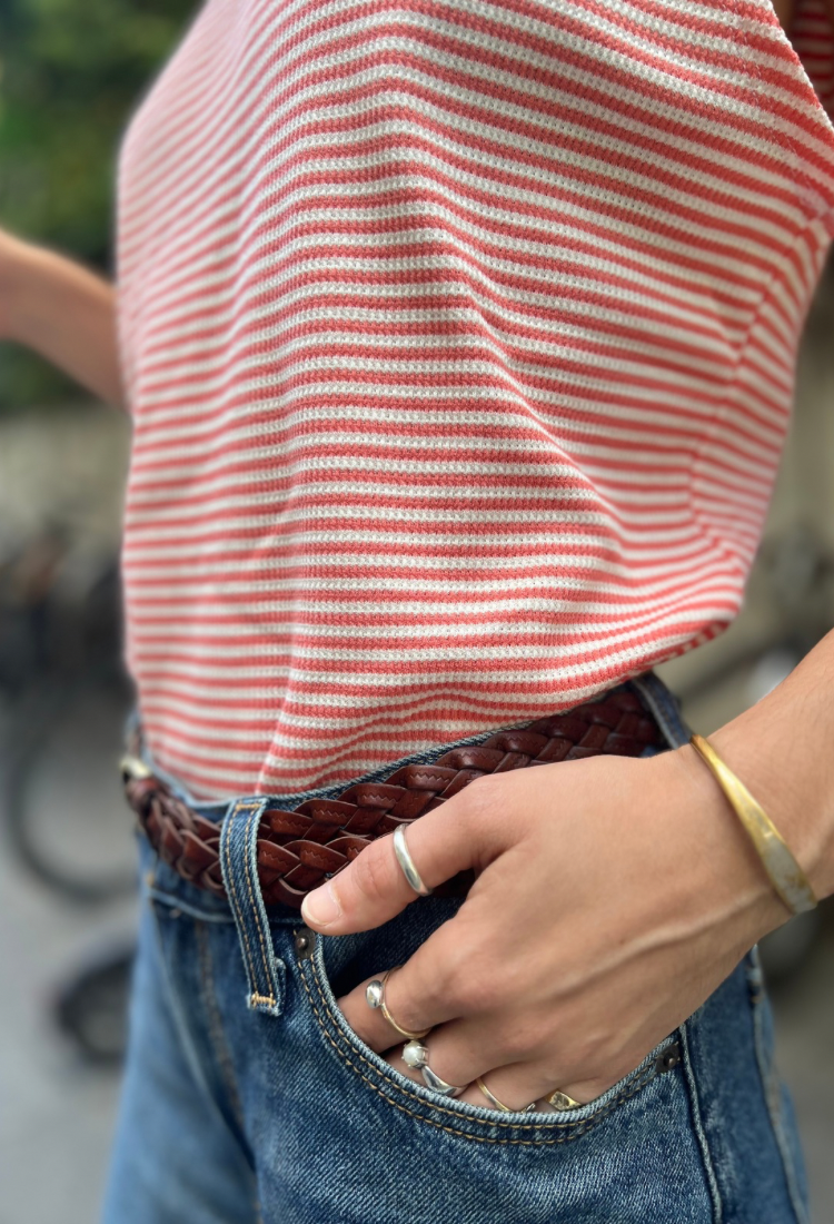 Billy white and light pink stripes sleeveless  t- shirt