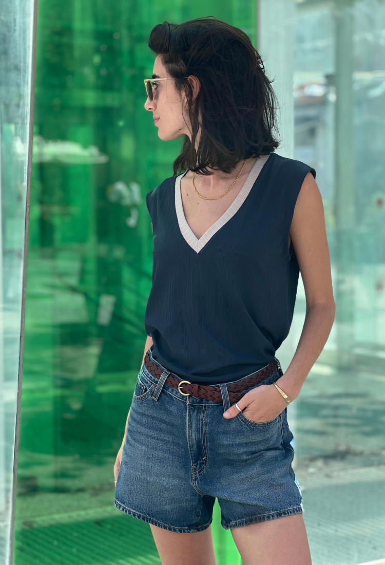 Blue Elli sleeveless  shirt with stone v neckline