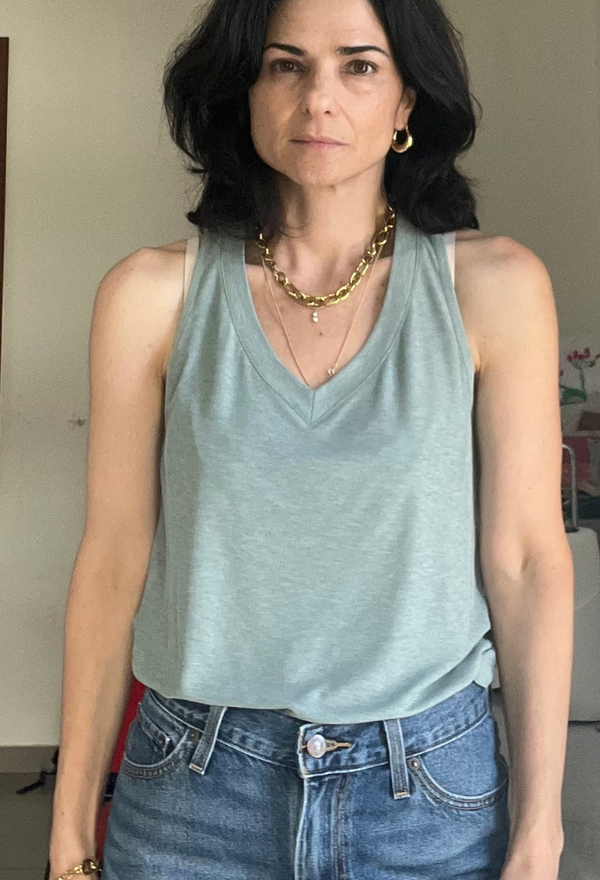 Didi pistachio green Sleeveless V Shirt