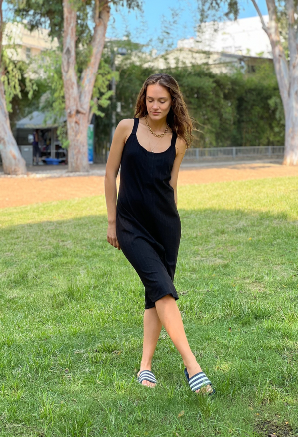 Dafna black midi dress