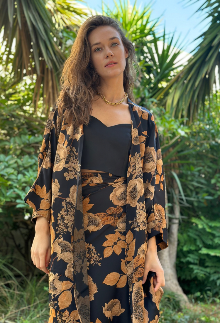 Tom kimono black with brown flowers print