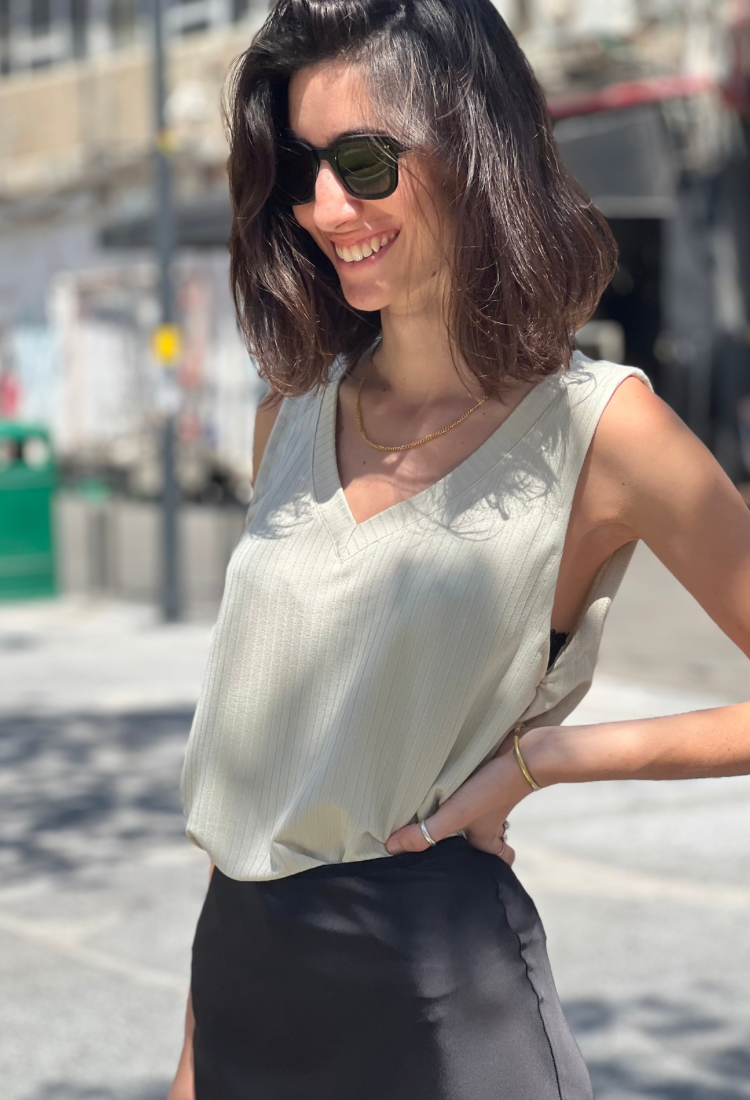 Didi  stone Sleeveless V Shirt