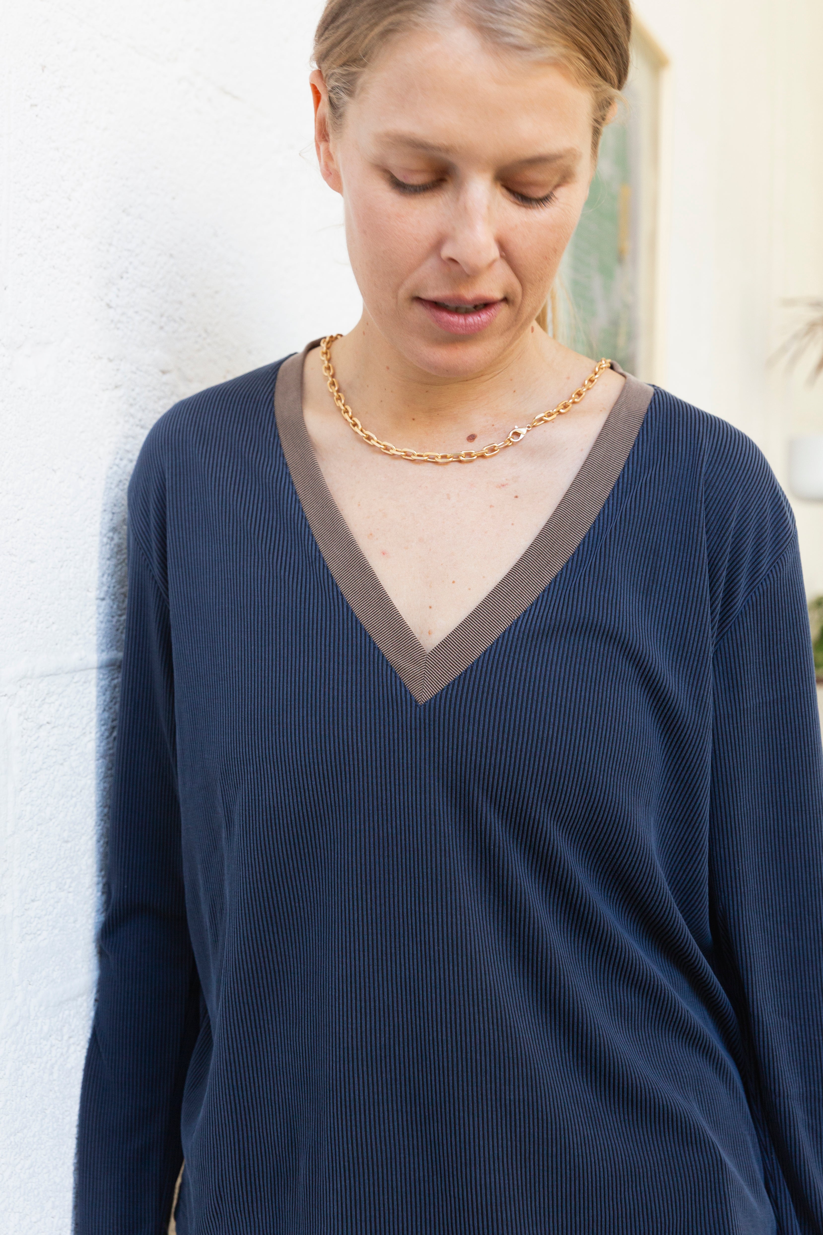 Elli blue Long Sleeves V Shirt