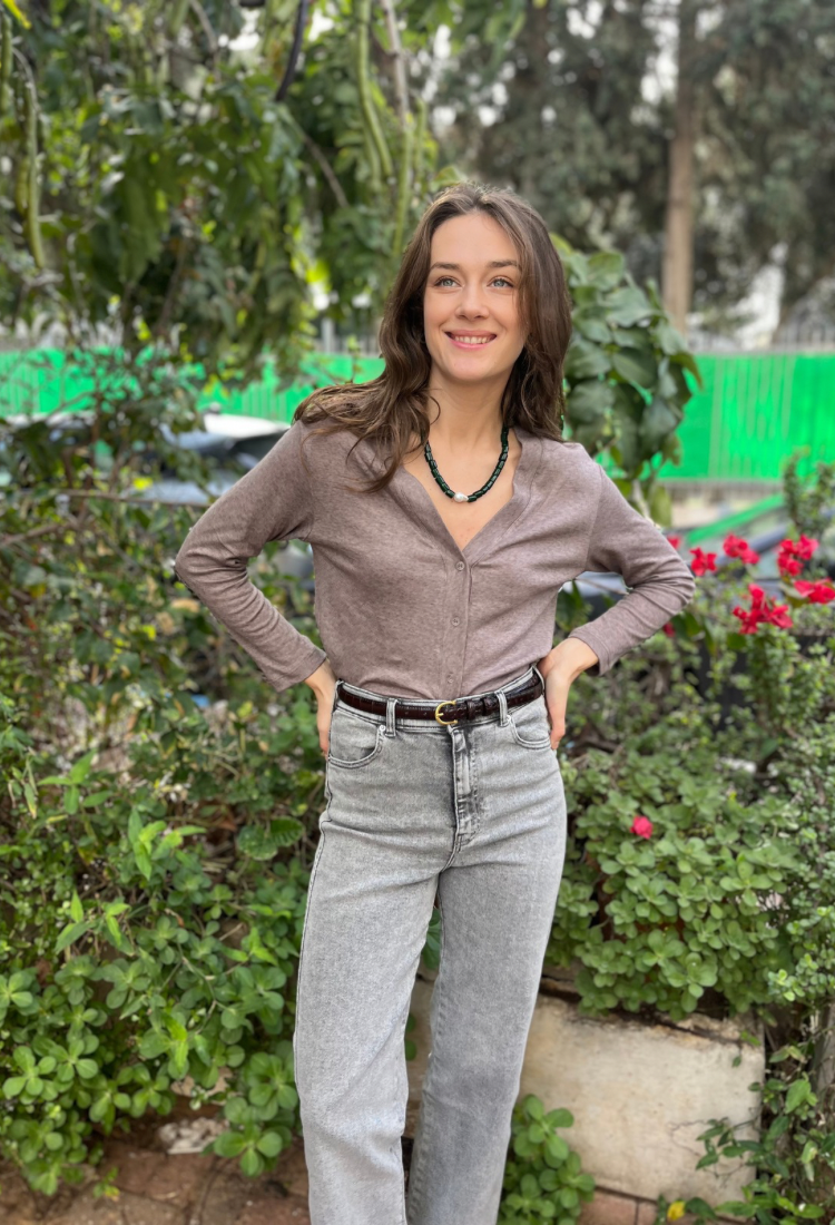 חולצת/עליונית עלמה חומה