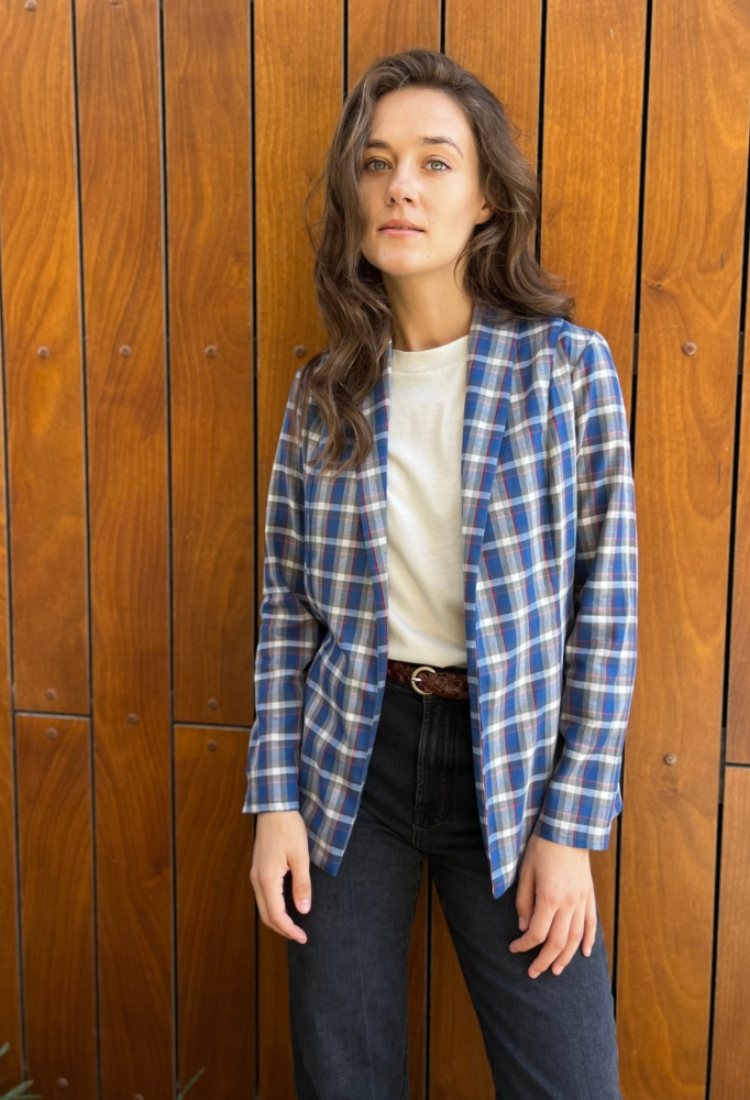 Ray blue cotton check with a hint of gray and red jacket