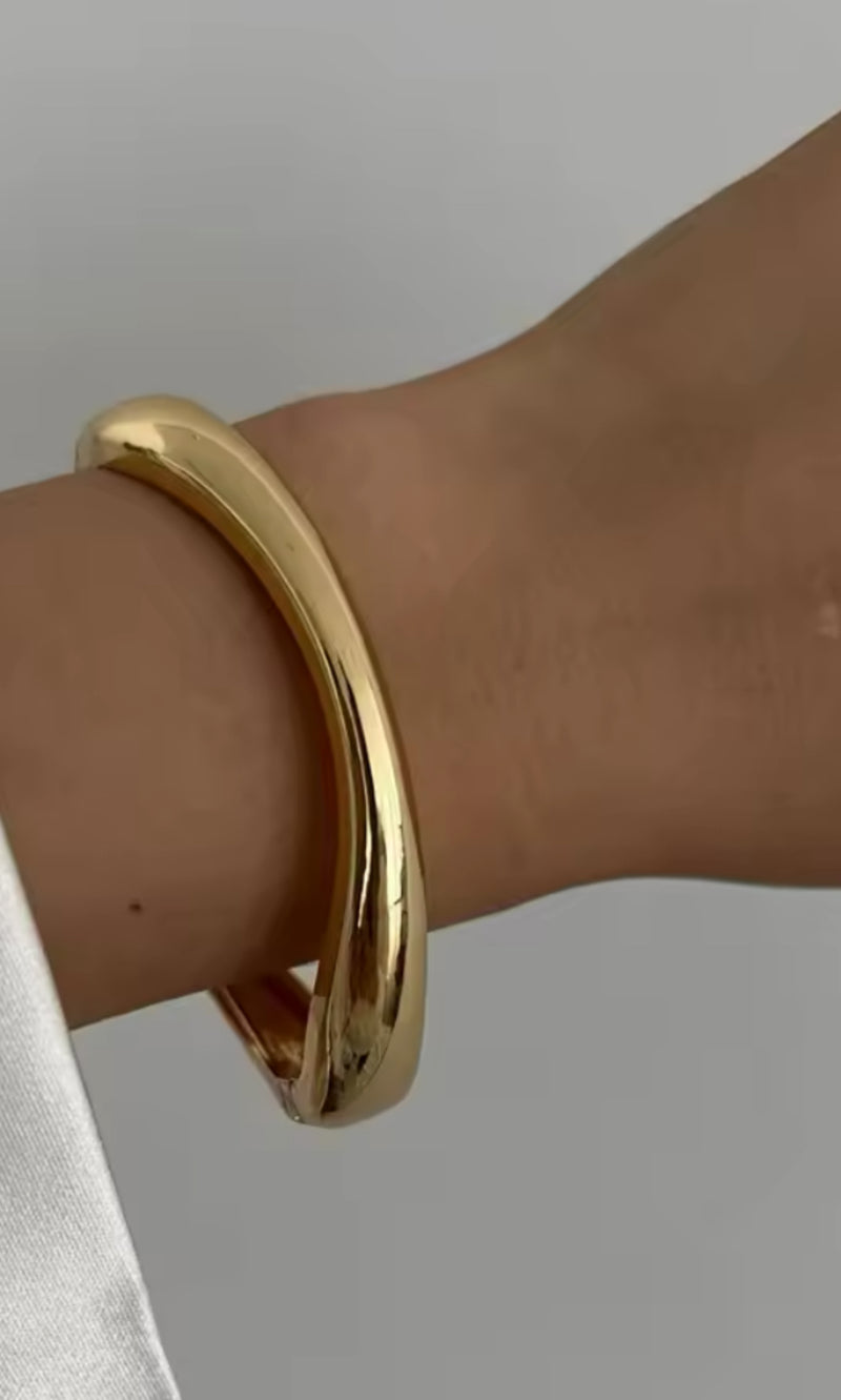 Noa gold bracelet