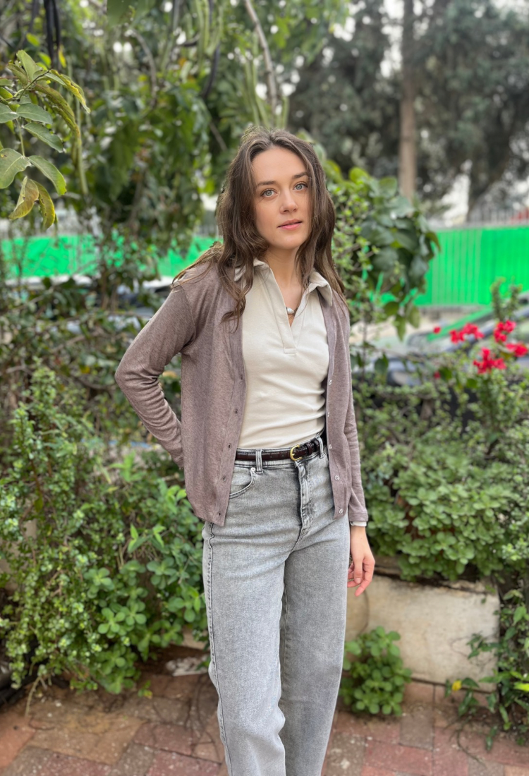 חולצת/עליונית עלמה חומה