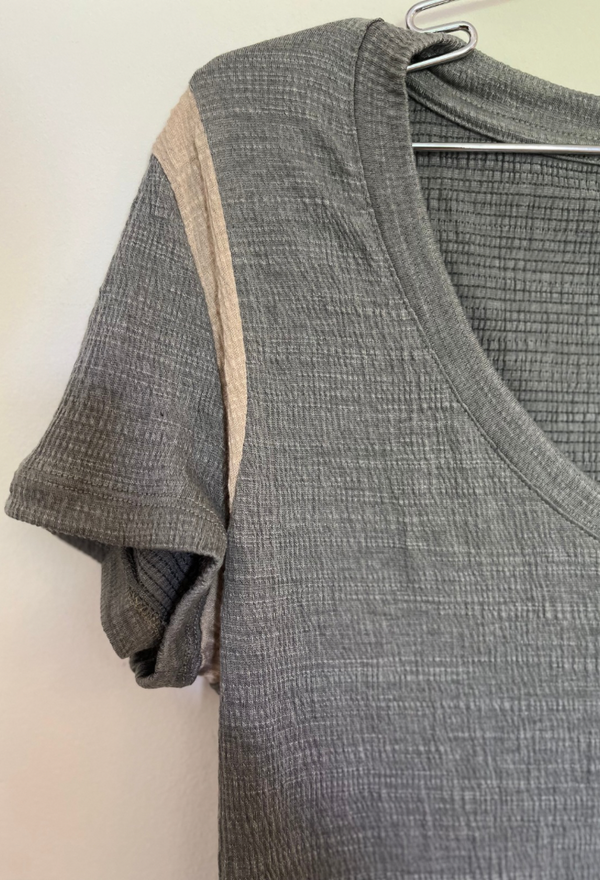 Didi gray  Short Sleeves V Shirt