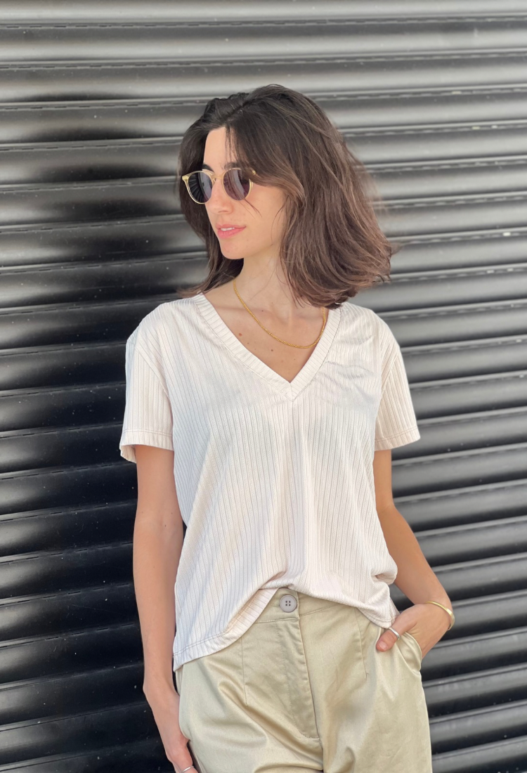 Elli cream rib short sleeves  V shirt