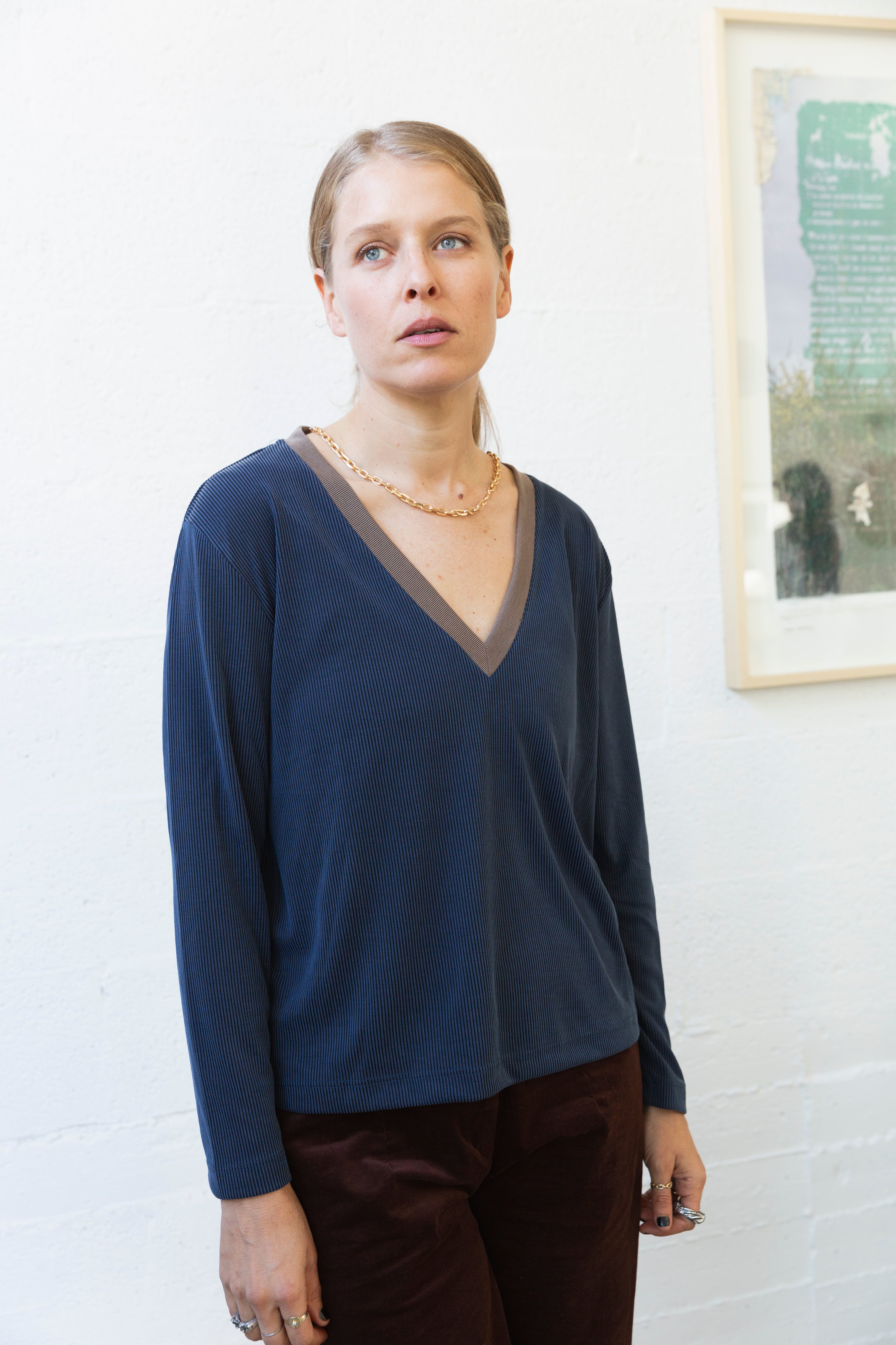 Elli blue Long Sleeves V Shirt