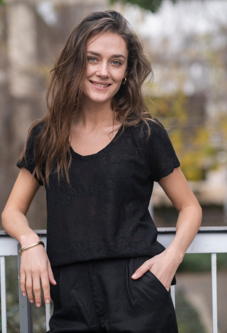 חולצת איילת קרושה שחור