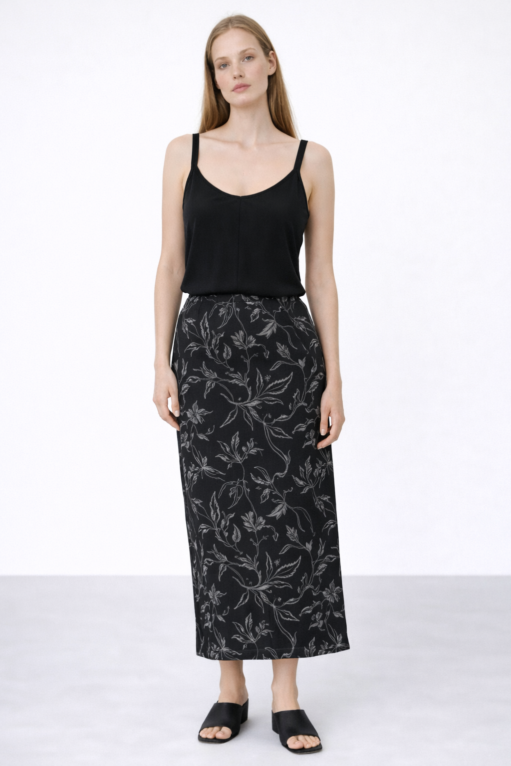 Mia black with gray flowers print maxi skirt