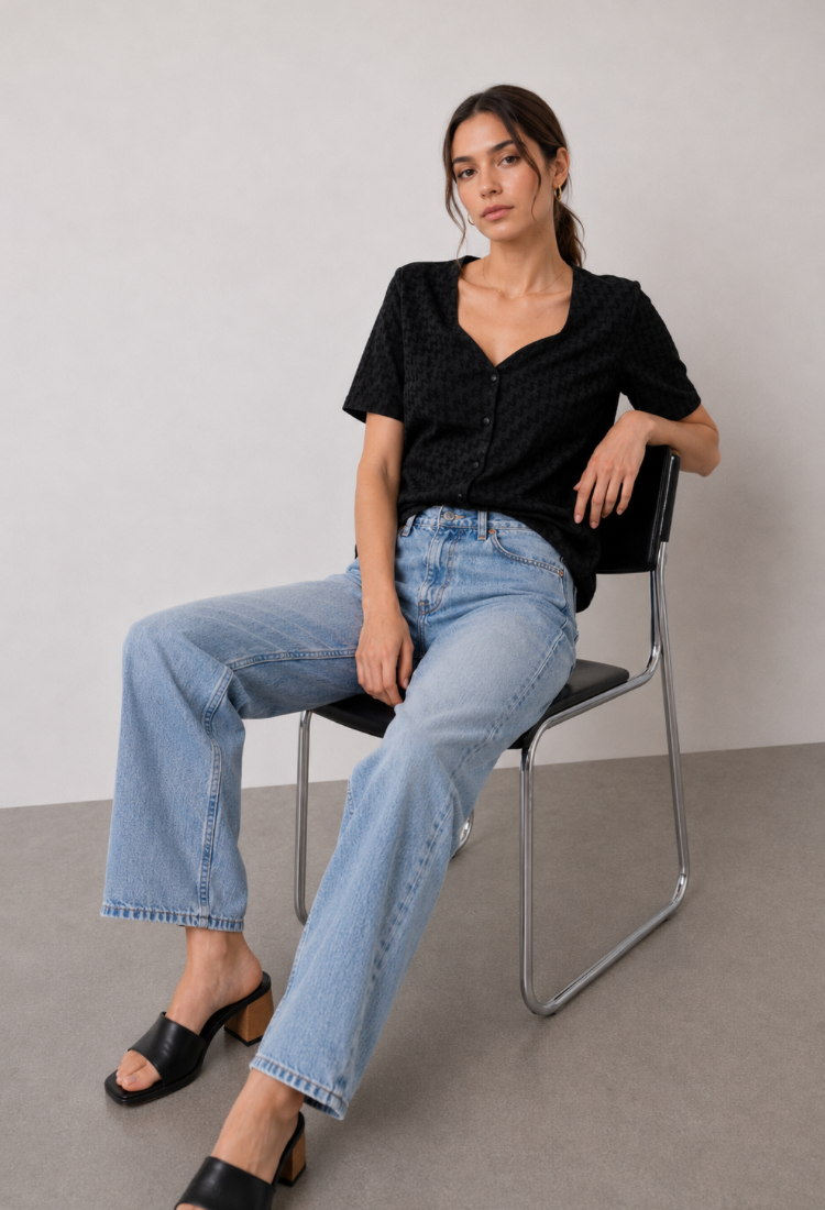 Leonie black button  short sleeves shirt