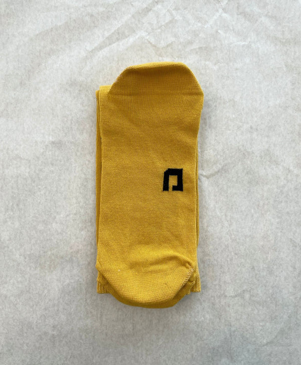 גרבים בצבע צהוב הדפס טיפות -MAAYAN GUTFELD